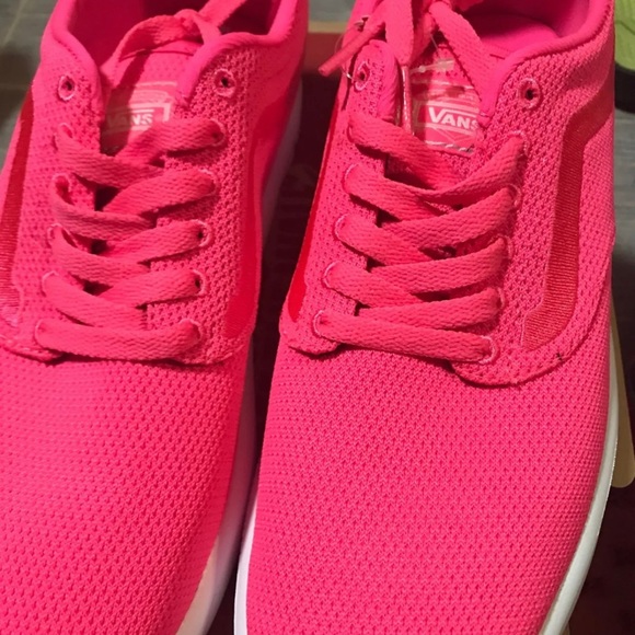 Vans - Picture 2 of 2